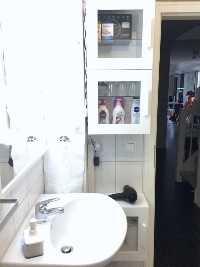 Grosses Helles Zimmer + Eigenes Bad Hamburg Zewnętrze zdjęcie